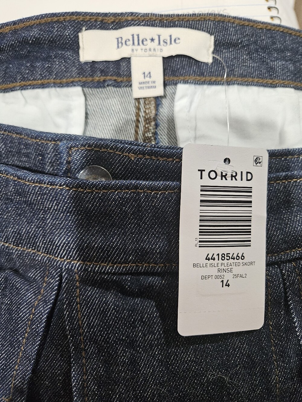 NWT Torrid Belle Isle Size 14 Blue Denim Pleated Skort - Picture 5 of 6